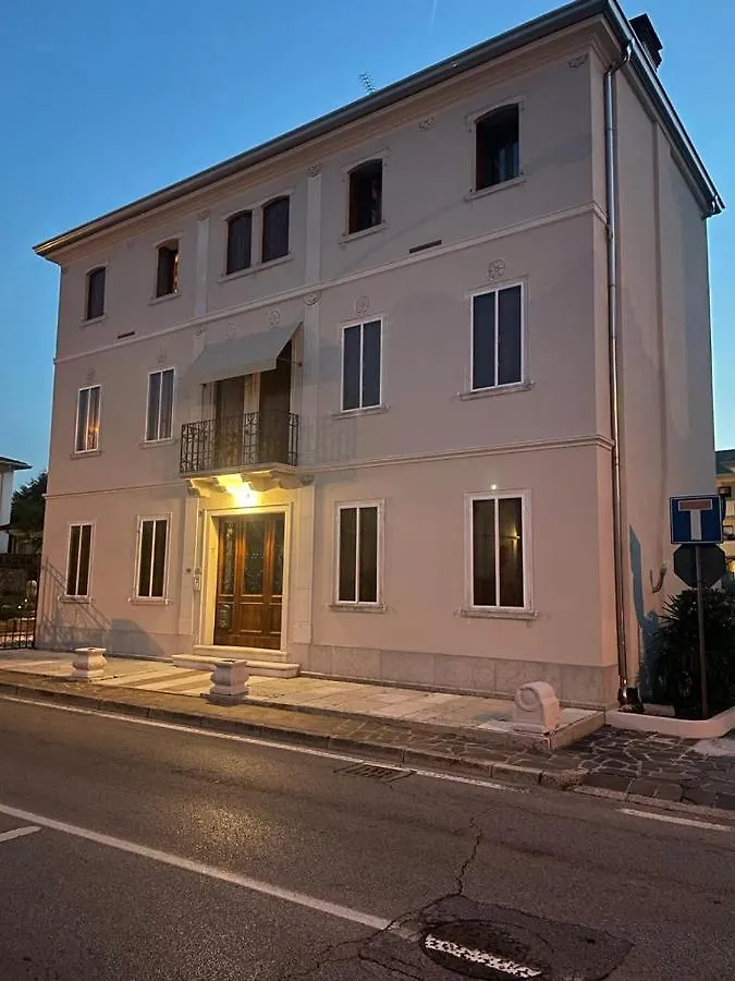 Villa Margherita Pieve di Soligo 0*,  Italia